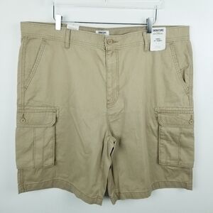 Signature Gold by Levi Strauss Tan Cargo Khaki Shorts NWT